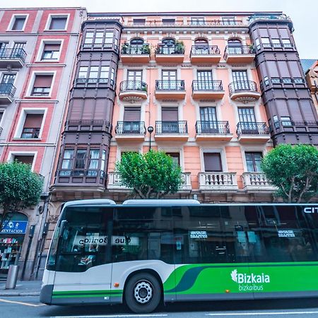 Gran Apartamento 6 Suites Bilbao Center Esterno foto