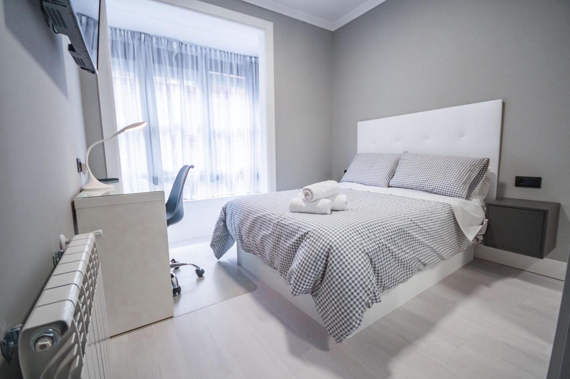 Gran Apartamento 6 Suites Bilbao Center Esterno foto